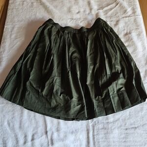 Uniqlo Green Pleated Short Skirt Size M Cotton Blend